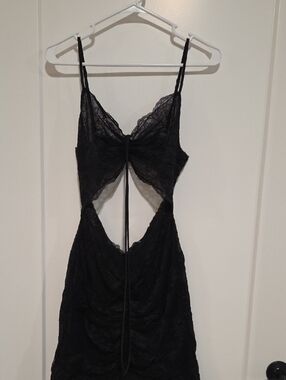 New Victoria's Secret Black Lace Cutout Slip